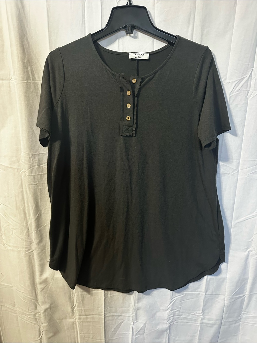 Zenana Outfitters Black Short-Sleeve Henley with Button Placket